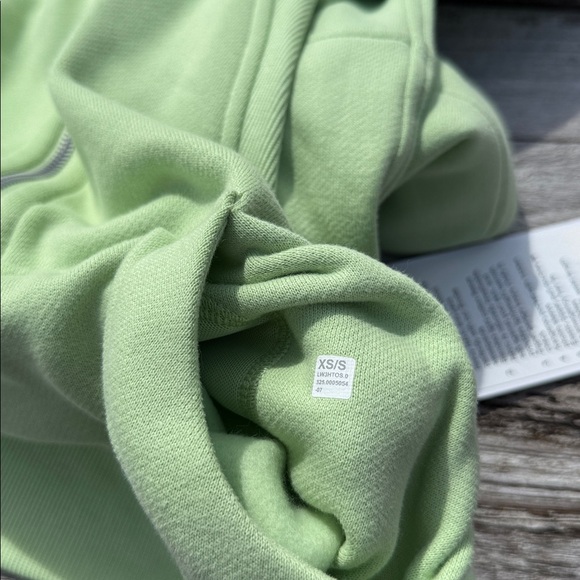 Lululemon Scuba Oversized Half-Zip Hoodie Lemongrass‎ green XS/S NWT - Picture 6 of 8